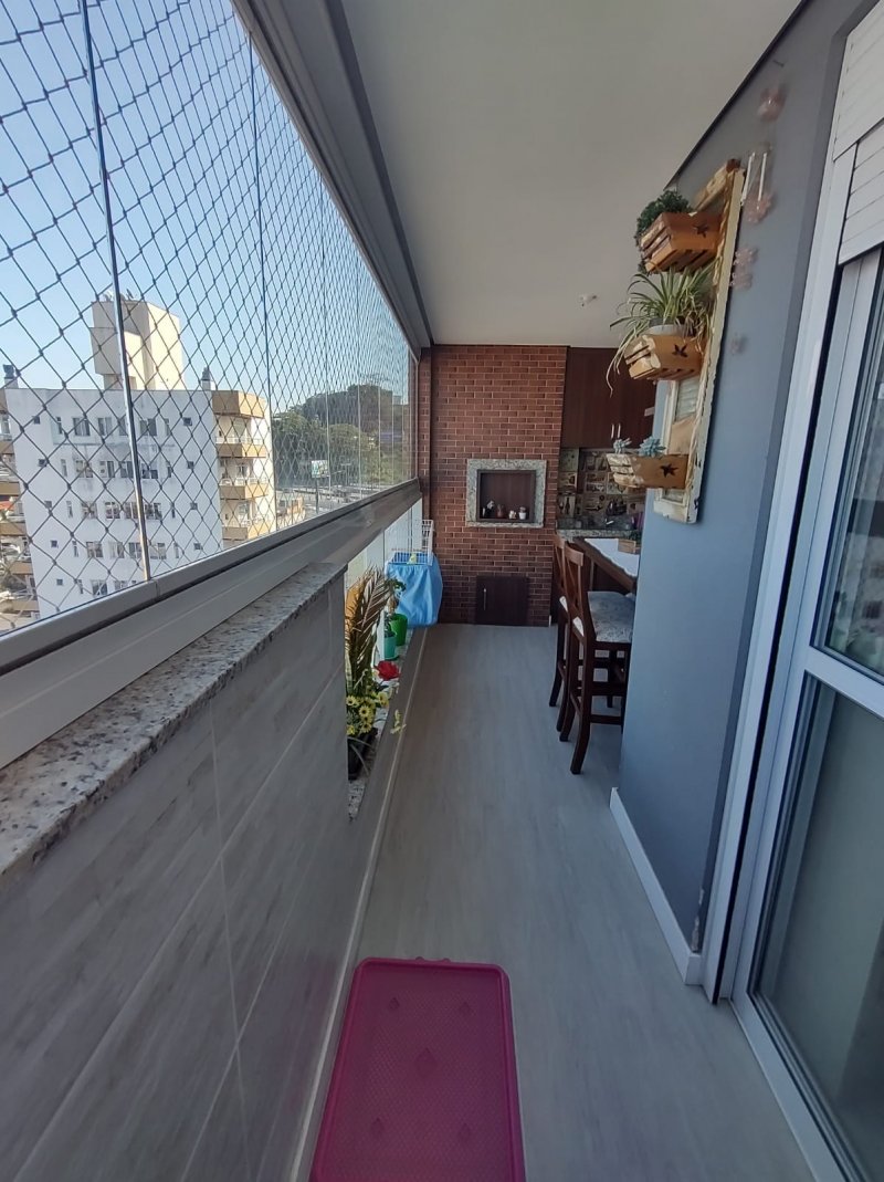 Apartamento - Venda - Praia Comprida - São José - SC